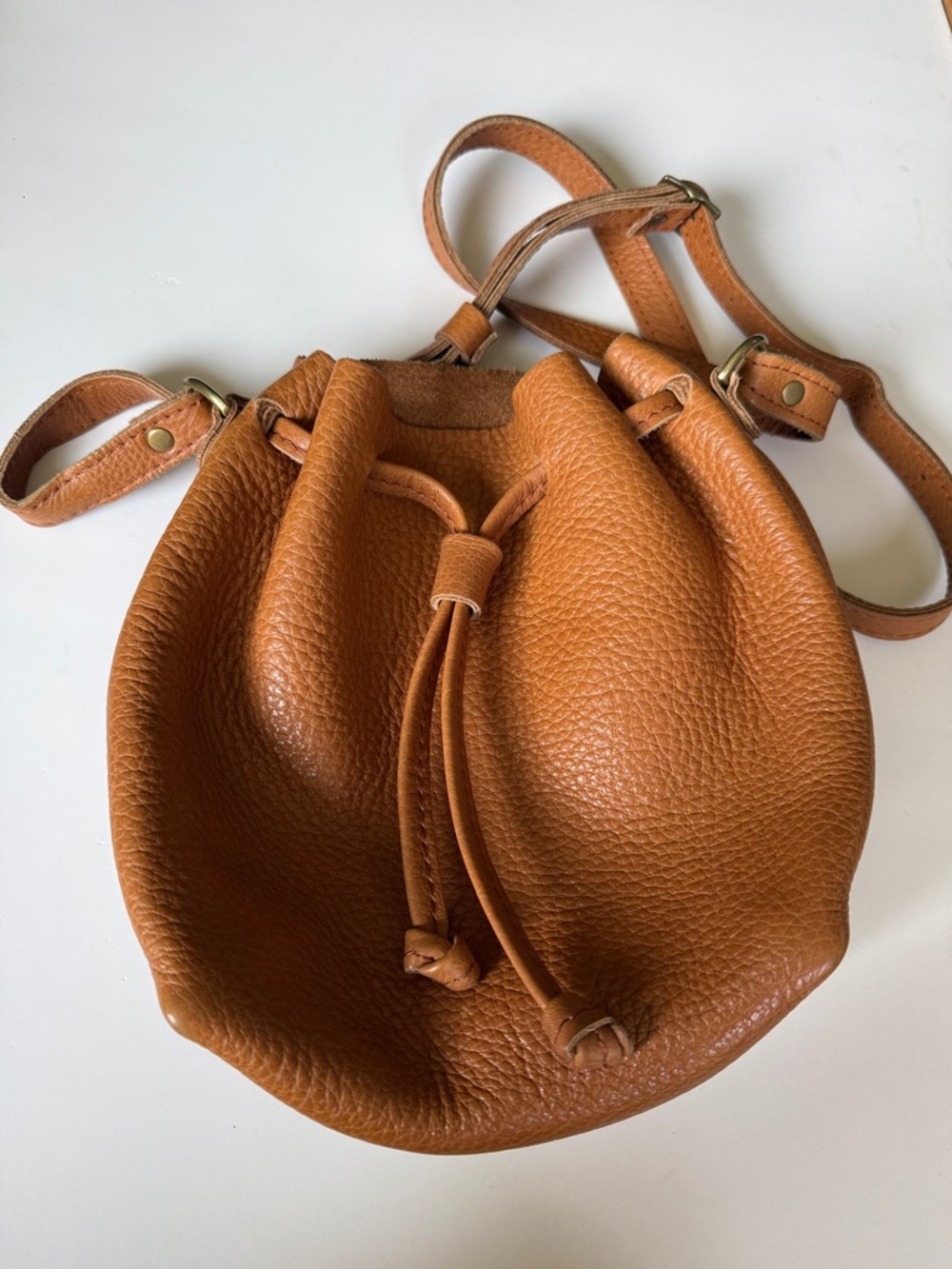 Portland Leather Goods Naples Bucket bag Pebbled Drawstring Crossbody Bag